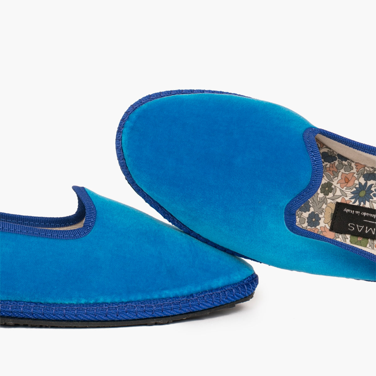 Pagliacci Bluette C24