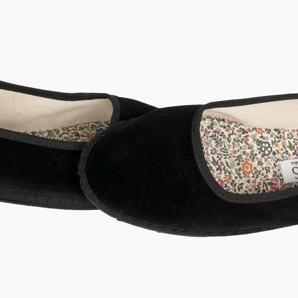 Traviata Black C5