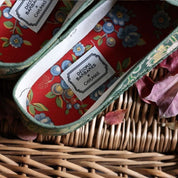 Pagliacci Dans la Forêt by Decors Barbares