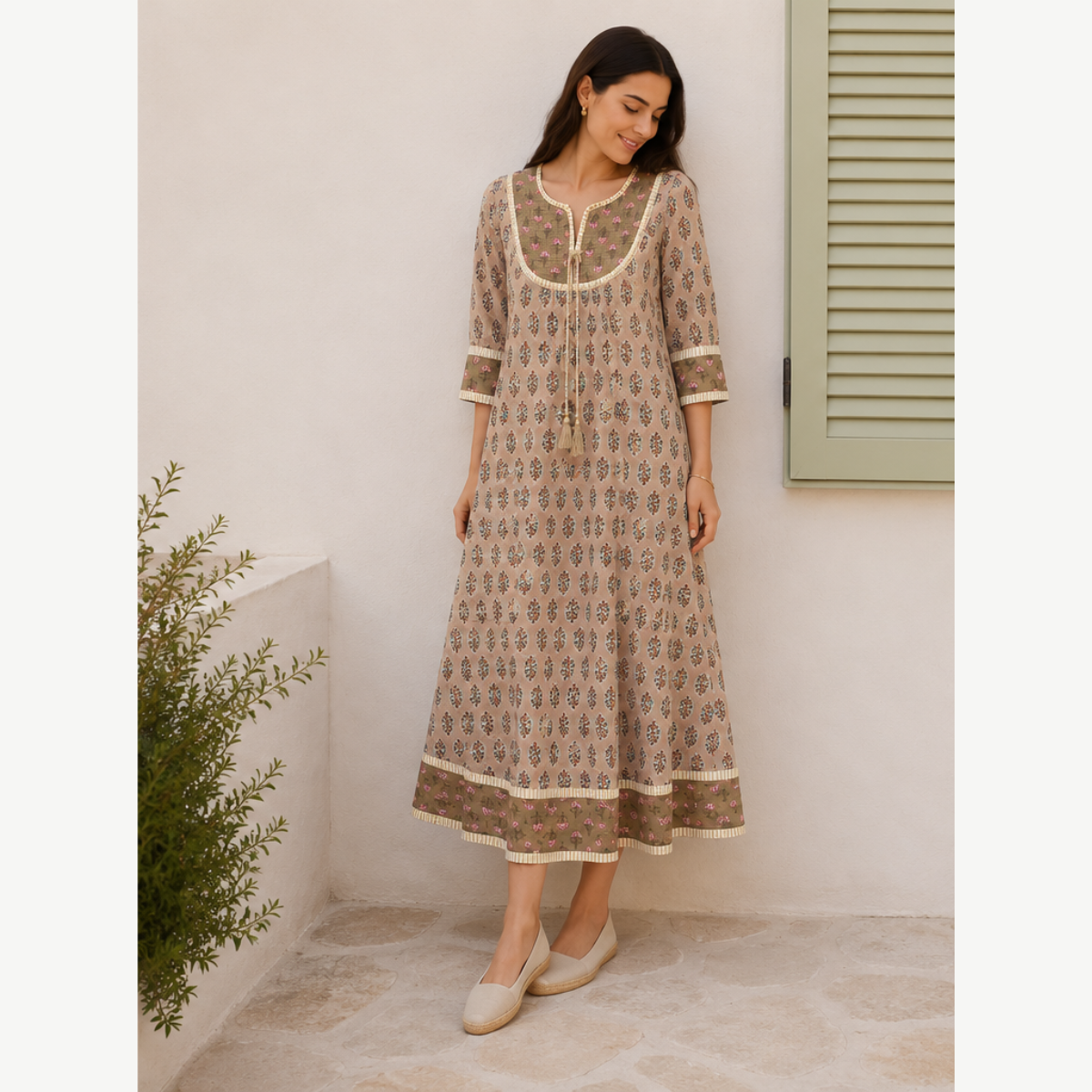 Vestido Beige Estampado Olympia