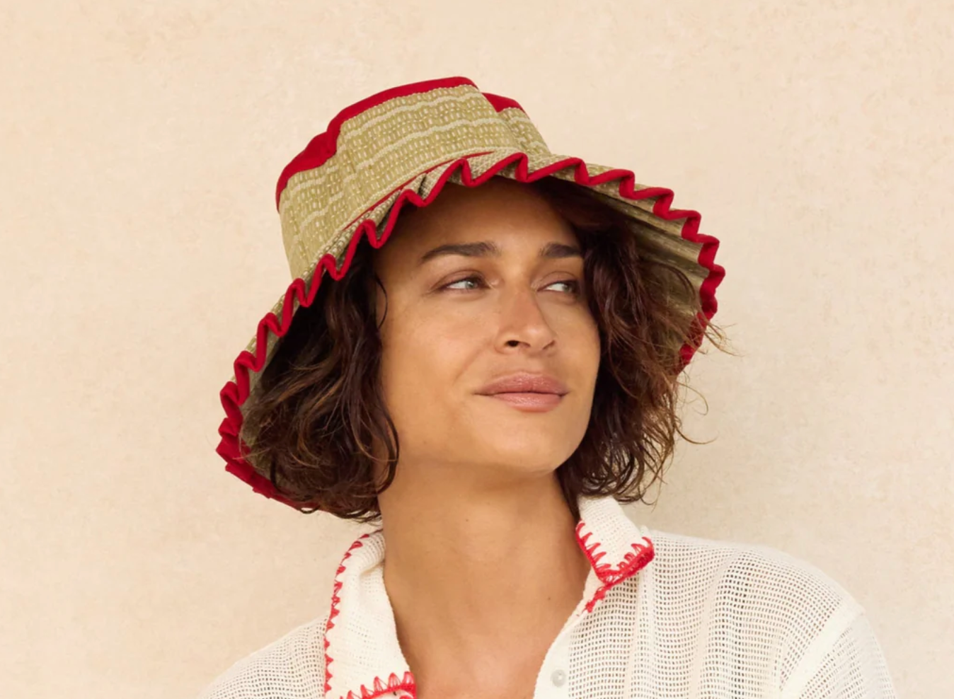 Sombrero Capri Soar Island