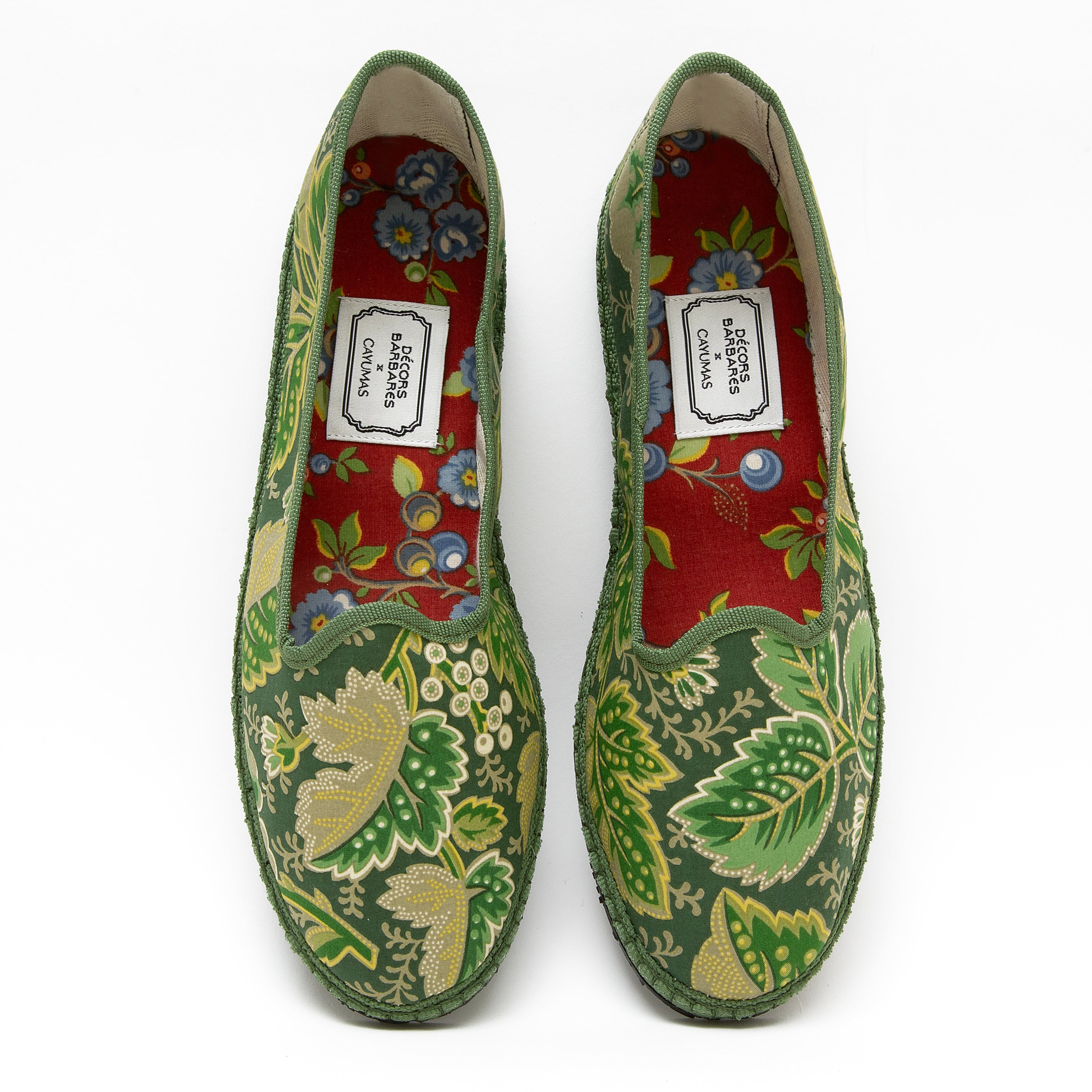 Pagliacci Dans la Forêt by Decors Barbares