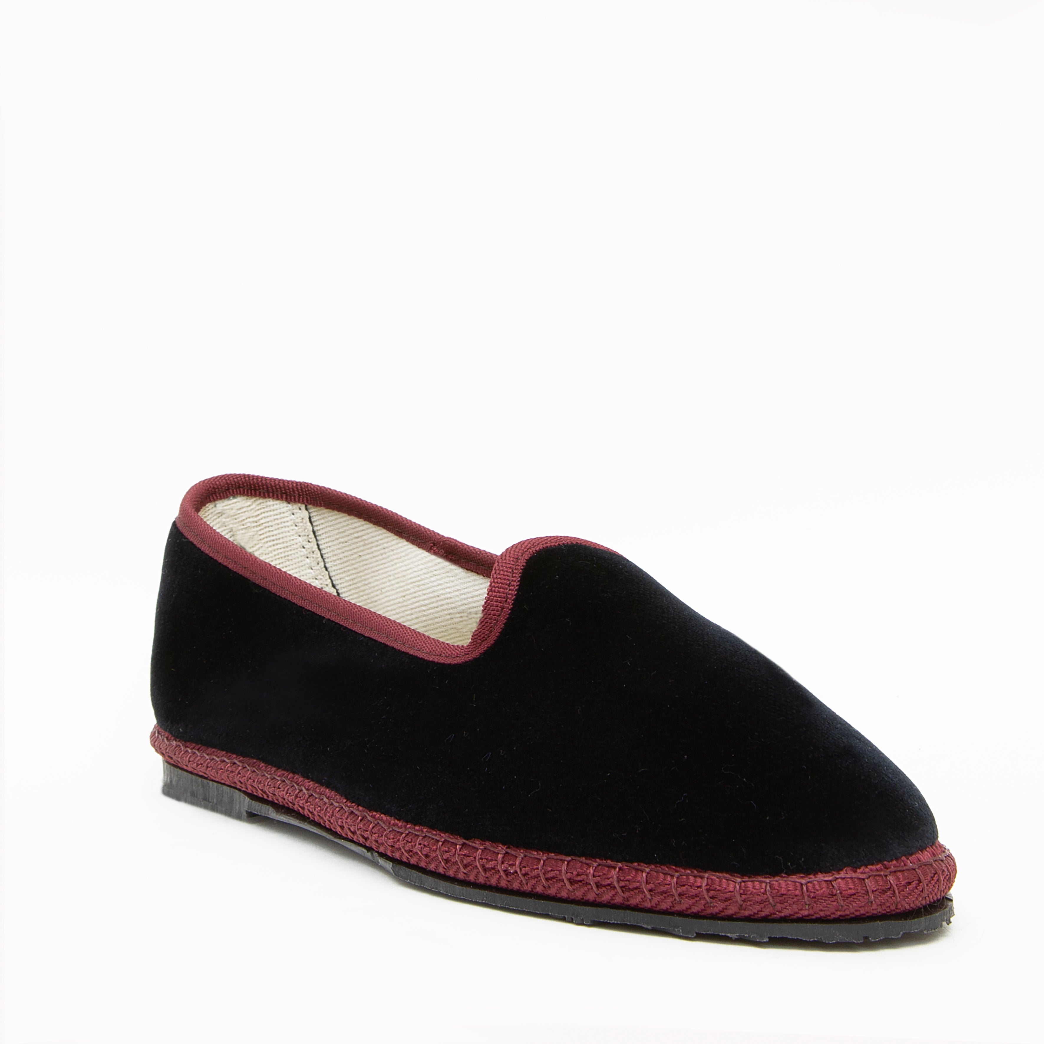 Pagliacci Nero Bordeaux